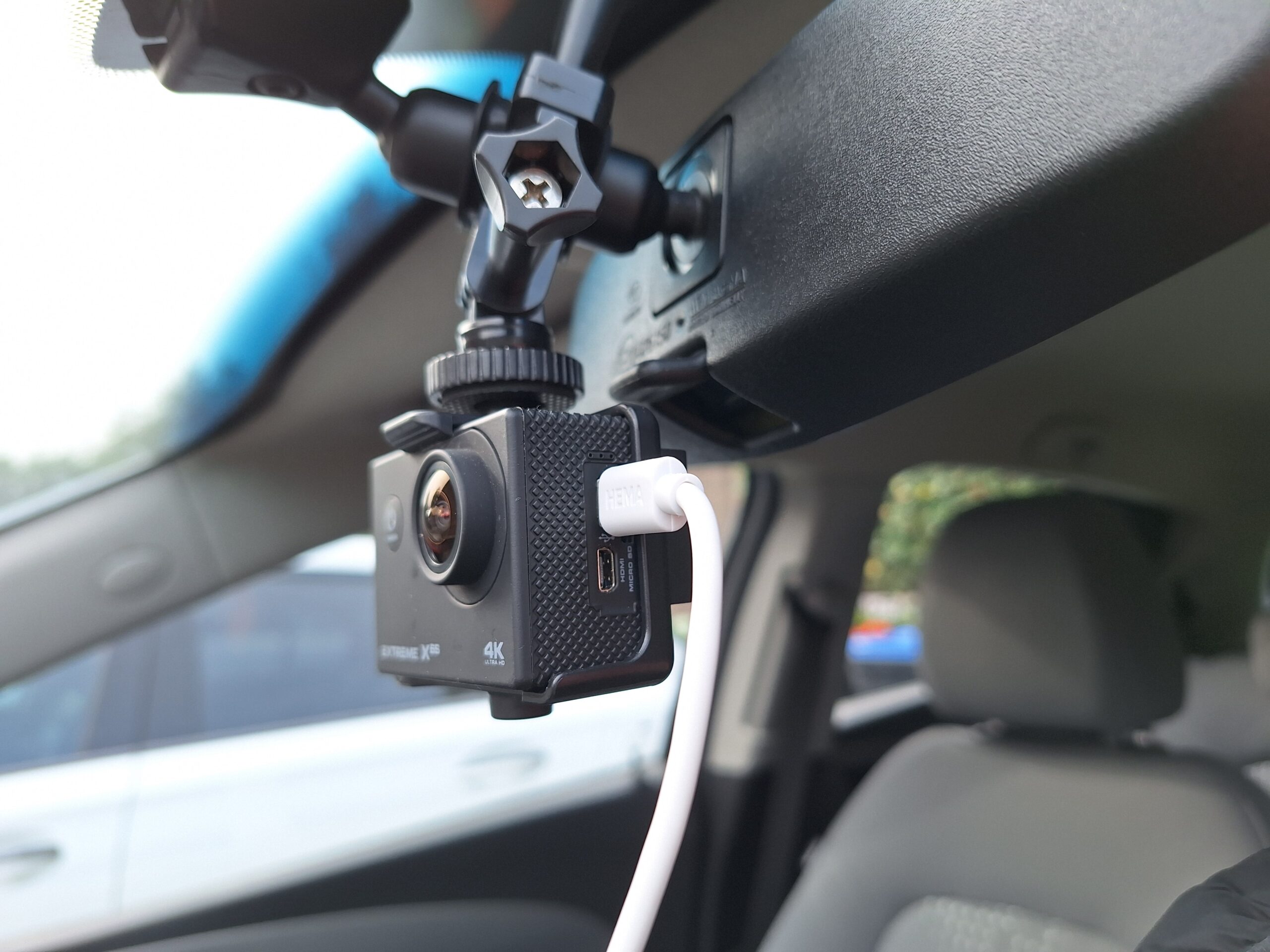 A good (budget) dashcam alternative: an action camera